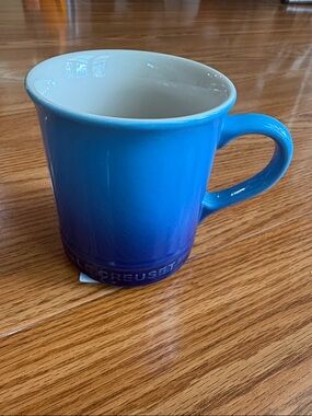 NWT Le Creuset Azure Blue Stoneware Mug 14 oz